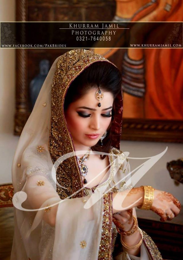 latest dress design for engagement